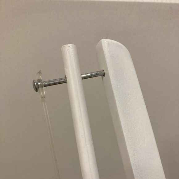 Set of 2 Curtain Hangers - White Wood - Picture 3 of 3